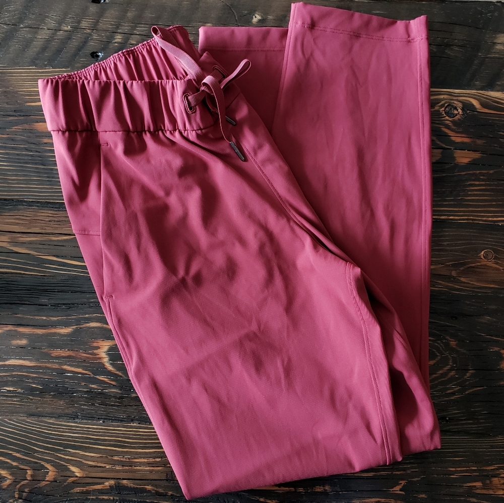 Lululemon On the Fly
